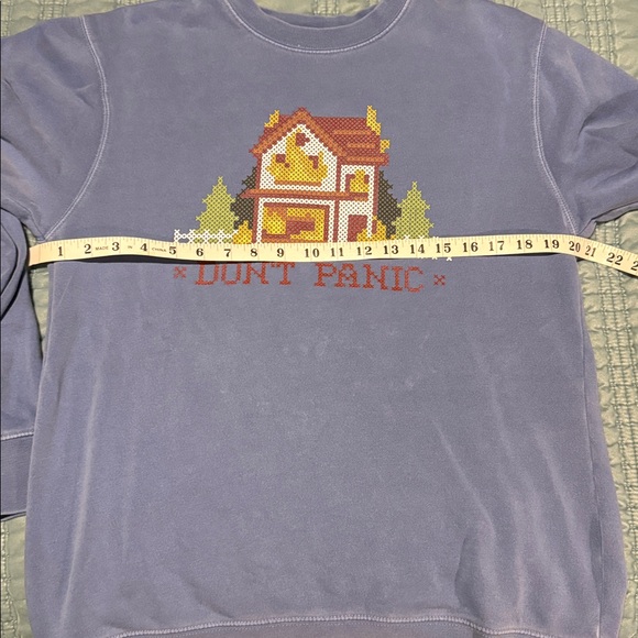 Bo Burnham Burning House Fire Blue Sweatshirt Small S Don’t Panic Cross Stitch - Picture 7 of 8
